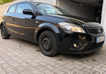 Kia pro ceed / ProCeed 151.206 km 3.300 &euro; Waltrop 45731