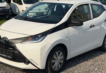 Toyota Aygo (X) 121.000 km 5.450 &euro; Essen 45307