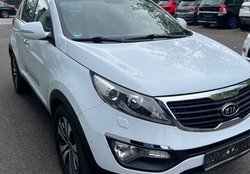 Kia Sportage 77.000 km 9.499 &euro; Recklinghausen 45663