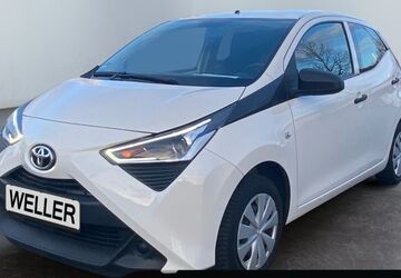 Toyota Aygo (X) 27.515 km 9.970 &euro; Dortmund 44143