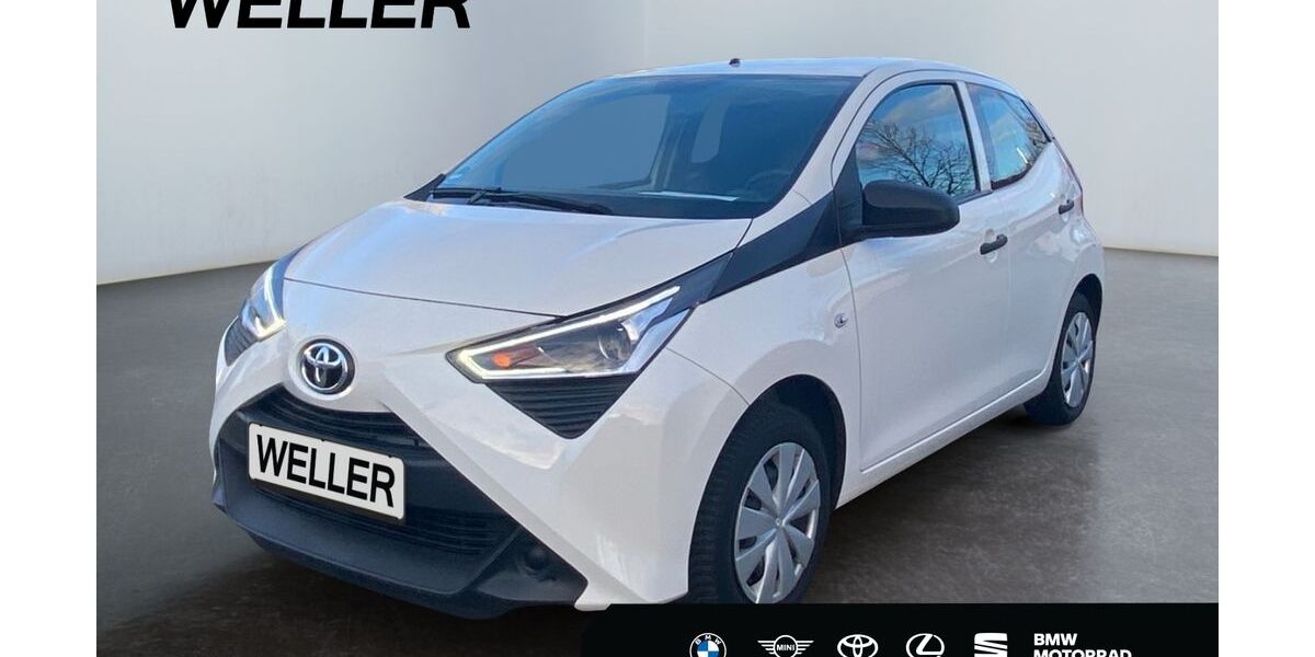 Toyota Aygo (X) 27.515 km 9.970 &euro; Dortmund 44143