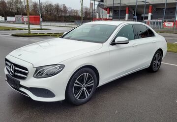 Mercedes-Benz E 200 159.800 km 21.900 &euro; Essen 45356