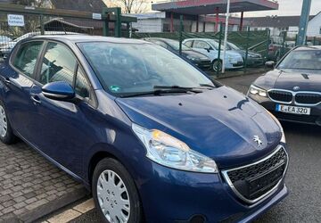 Peugeot 208 131.000 km 4.499 &euro; Essen 45359