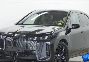 BMW iX 3.900 km 73.880 &euro; Bottrop 46236