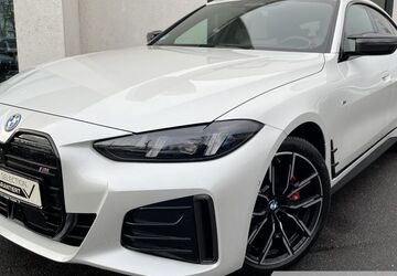 BMW i4 24.448 km 52.970 &euro; Essen 45134