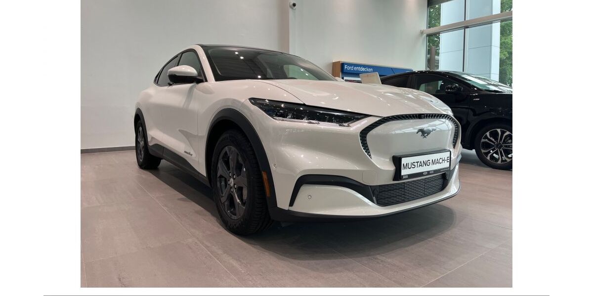Ford Mustang Mach-E 26.900 km 32.890 &euro; Oberhausen (am CentrO) 46047