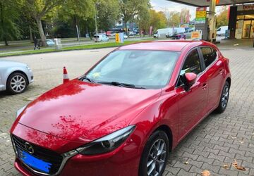 Mazda 3 128.000 km 12.500 &euro; Gelsenkirchen 45883