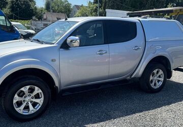 Mitsubishi L200 194.258 km 10.950 &euro; essen 45326