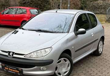 Peugeot 206 141.733 km 1.990 &euro; Essen 45326