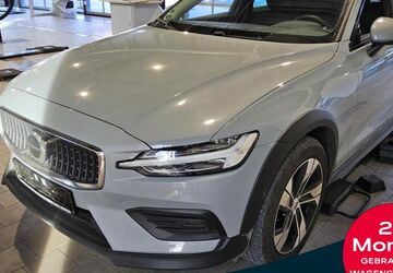 Volvo V60 Cross Country 33.967 km 33.990 &euro; Essen-Kray 45309