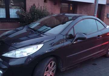 Peugeot 207 157.420 km 4.900 &euro; Oberhausen 46147