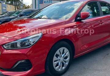 Hyundai i30 61.350 km 14.000 &euro; Essen 45359