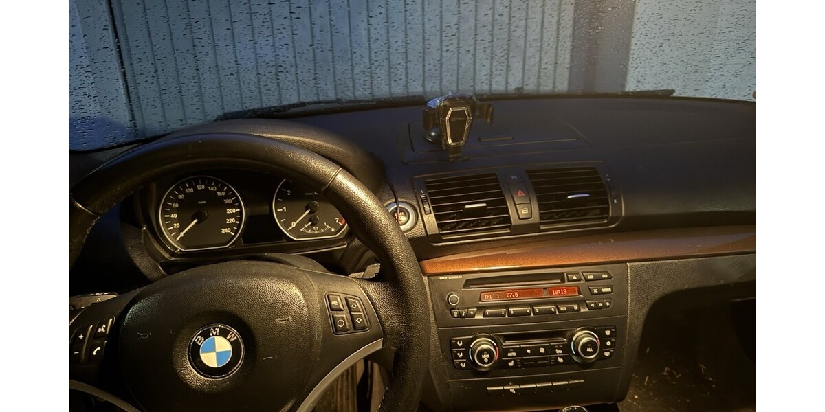 BMW 118 180.000 km 8.250 &euro; Dortmund 44135