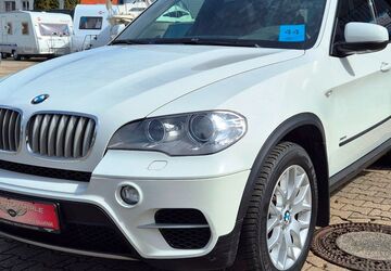 BMW X5 200.000 km 11.890 &euro; Recklinghausen 45659