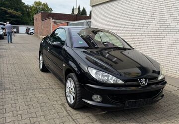 Peugeot 206 114.000 km 2.899 &euro; Essen 45143