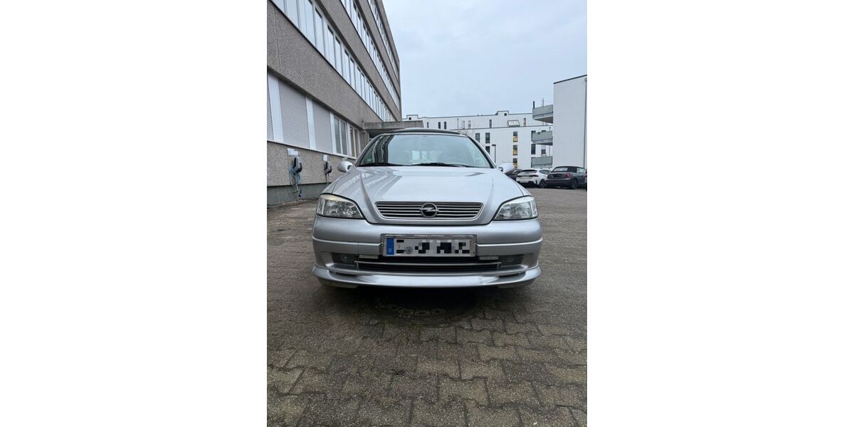 Opel Astra 132.156 km 2.570 &euro; Essen 45359