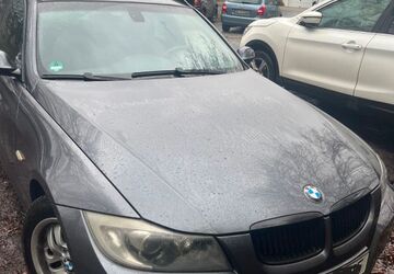 BMW 325 135.664 km 12.500 &euro; Mülheim an der Ruhr 45478