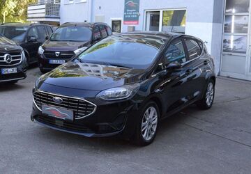 Ford Fiesta 19.800 km 12.950 &euro; Mülheim an der Ruhr 45473