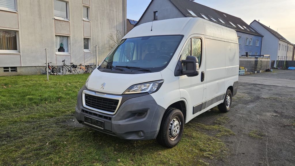 Peugeot Boxer 200.000 km 5.950 &euro; Oberhausen 46117