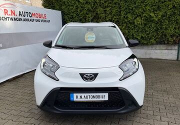 Toyota Aygo (X) 83.943 km 9.600 &euro; Dortmund 44388