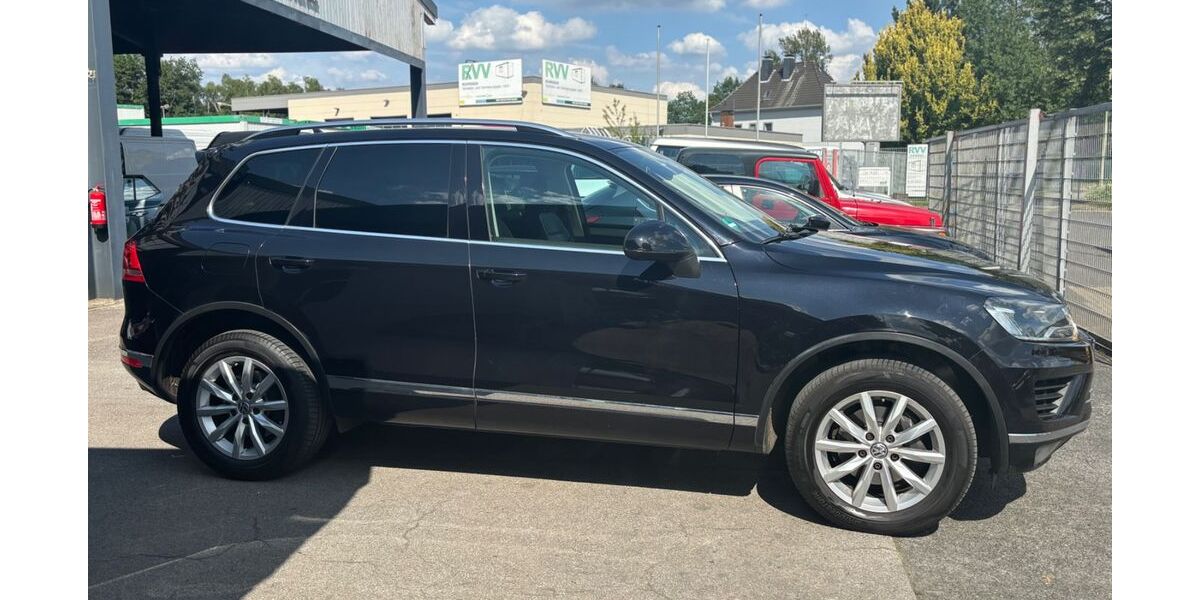 VW Touareg 345.000 km 12.245 &euro; Essen 45356