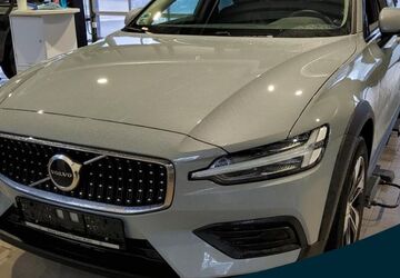 Volvo V60 Cross Country 21.652 km 38.990 &euro; Essen-Kray 45309