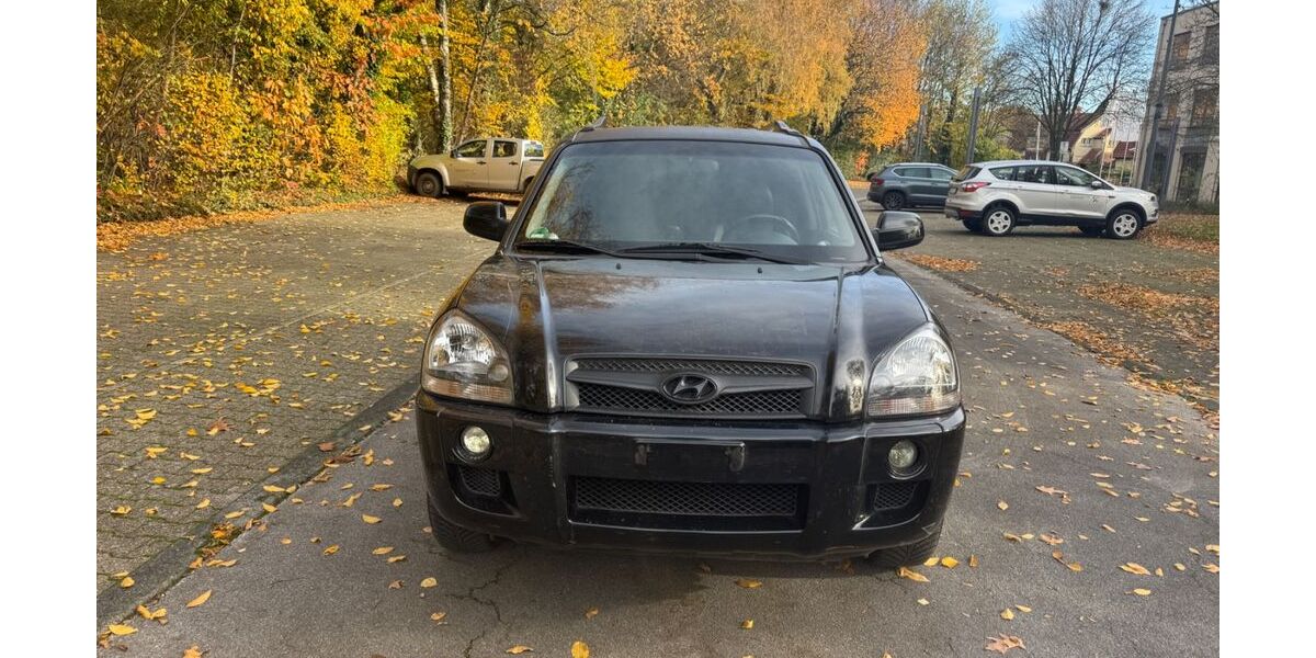 Hyundai TUCSON 177.000 km 3.999 &euro; Gelsenkirchen 45879