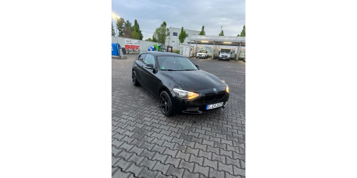 BMW 114 221.000 km 4.450 &euro; Essen 45307