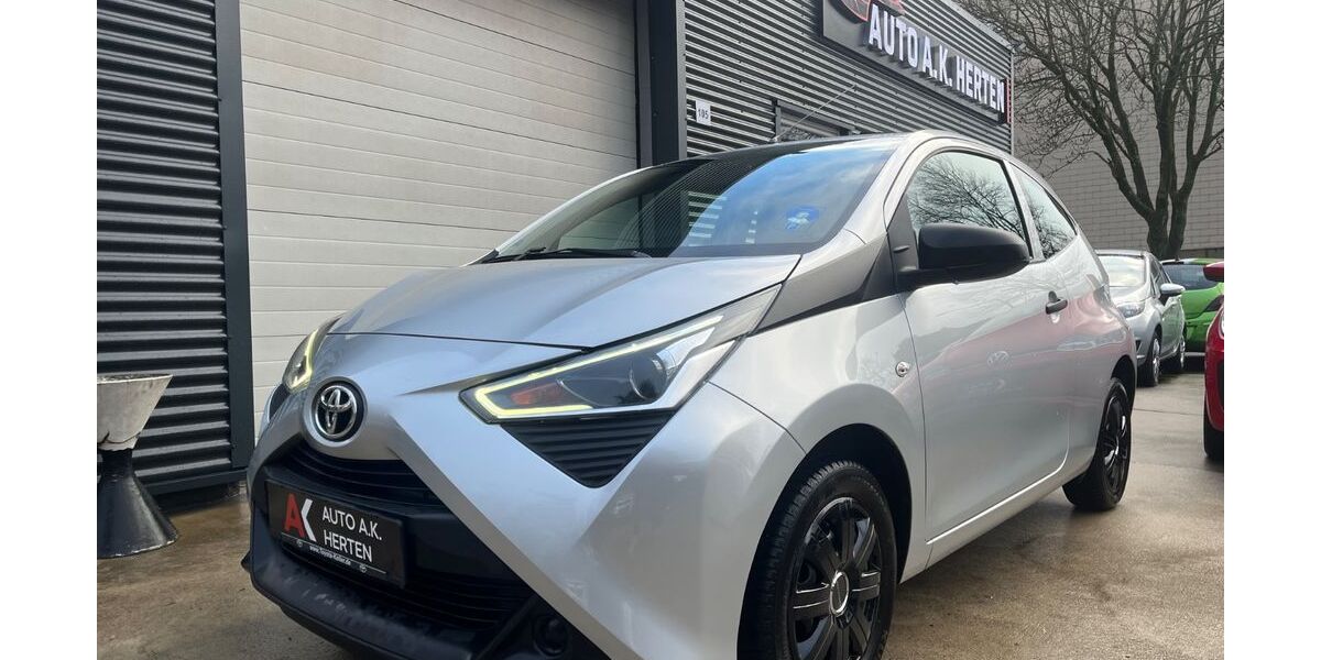 Toyota Aygo (X) 34.900 km 9.150 &euro; Herten 45699