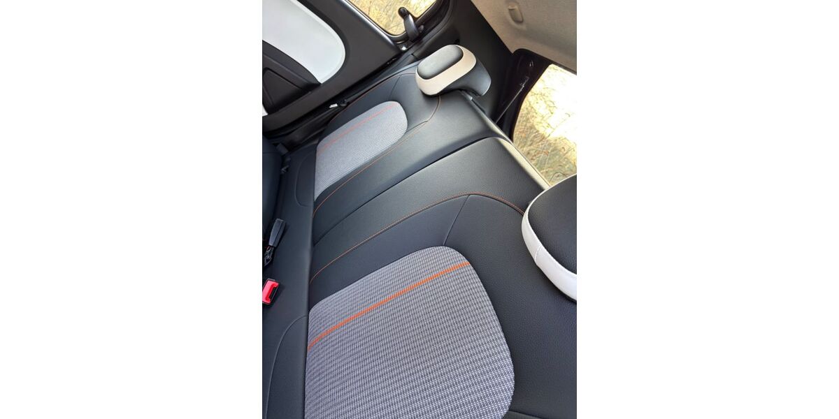 Renault Twingo 33.400 km 12.000 &euro; Bochum 44789