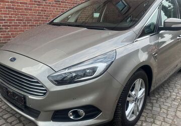 Ford S-Max 199.000 km 7.990 &euro; Recklinghausen 45657