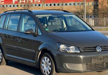 VW Touran 126.200 km 6.489 &euro; Essen 45356