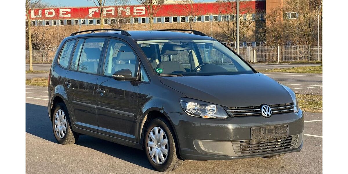 VW Touran 126.200 km 6.489 &euro; Essen 45356