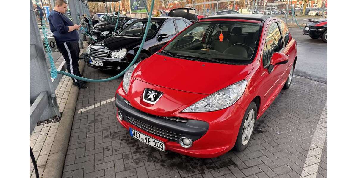 Peugeot 207 180.000 km 2.500 &euro; witten 58452