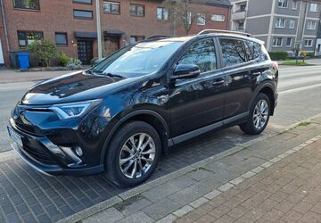 Toyota RAV 4 136.500 km 17.800 &euro; Oberhausen 46149