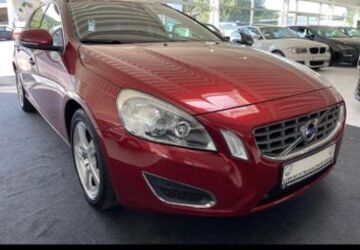 Volvo V60 210.000 km 8.199 &euro; Hattingen 45527