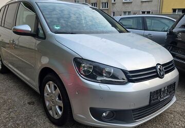 VW Touran 171.000 km 10.400 &euro; Essen 45144
