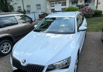 Skoda Superb 101.000 km 18.500 &euro; Lünen 44532