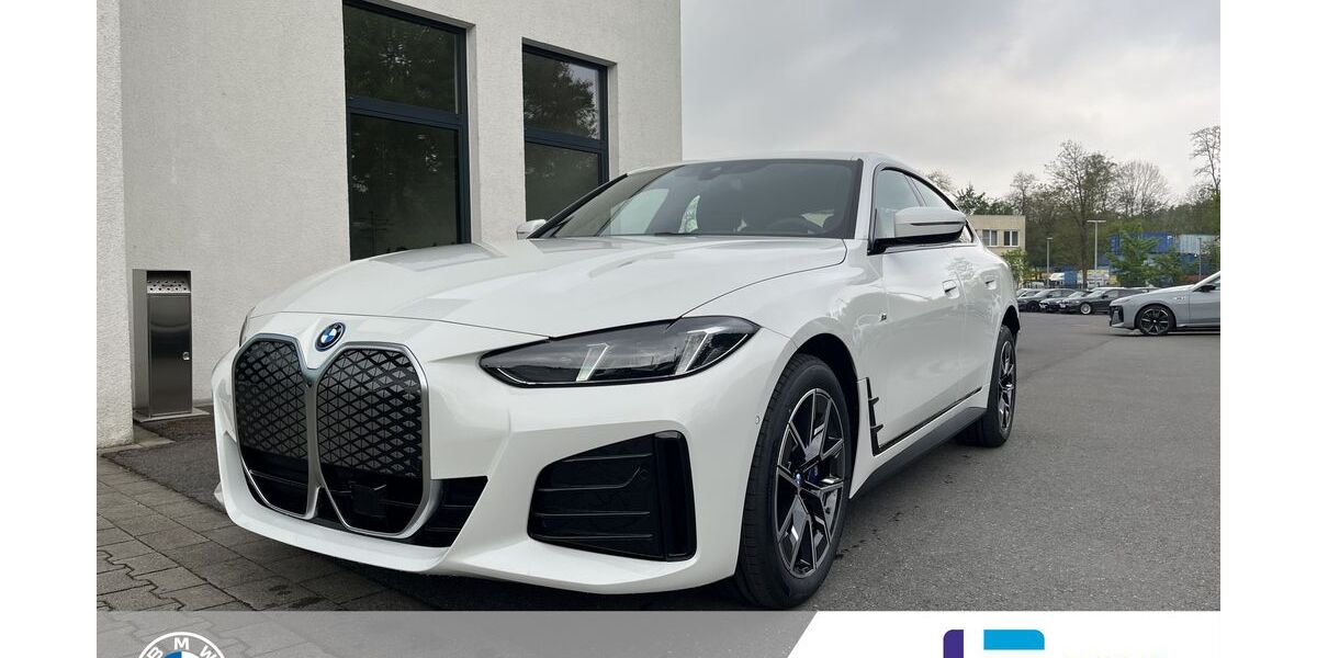 BMW i4 5.900 km 51.490 &euro; Essen 45134