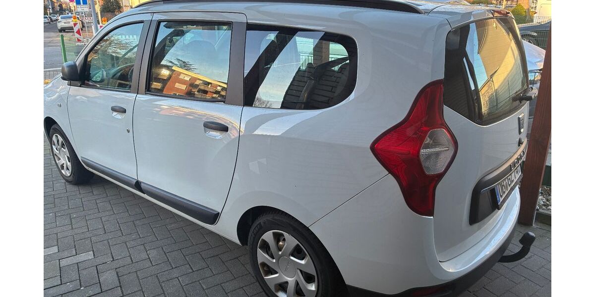 Dacia Lodgy 58.000 km 8.900 &euro; Oberhausen 46047