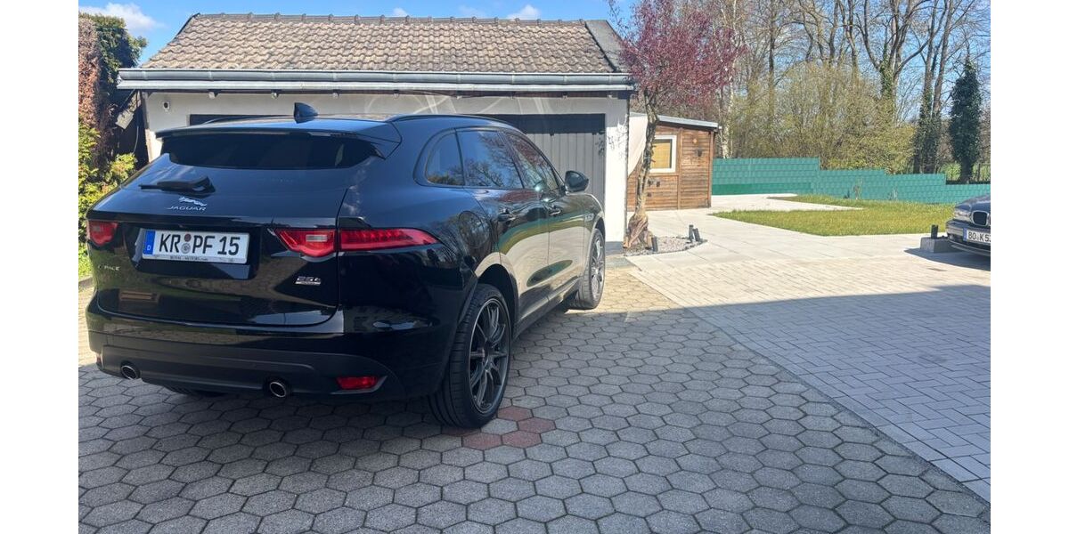 Jaguar F-Pace 99.000 km 22.999 &euro; Essen 45279