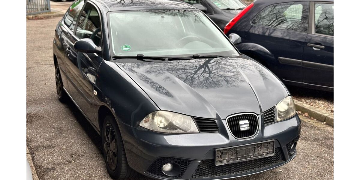 Seat Ibiza 102.000 km 2.490 &euro; Essen 45145
