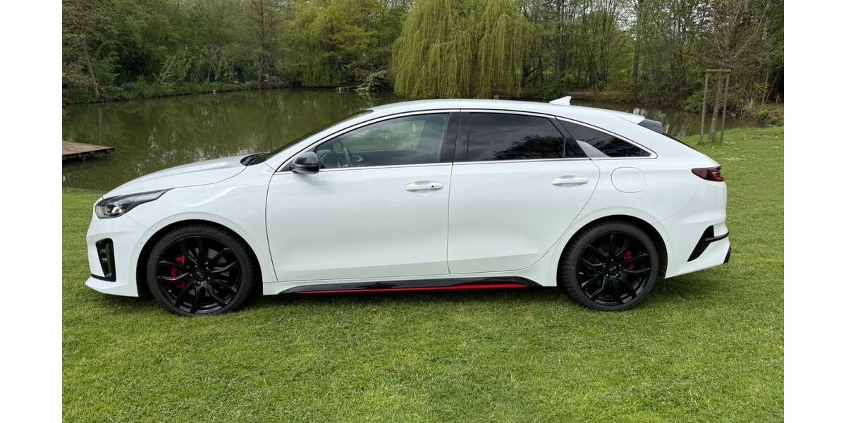 Kia pro ceed / ProCeed 76.115 km 19.999 &euro; Selm 59379