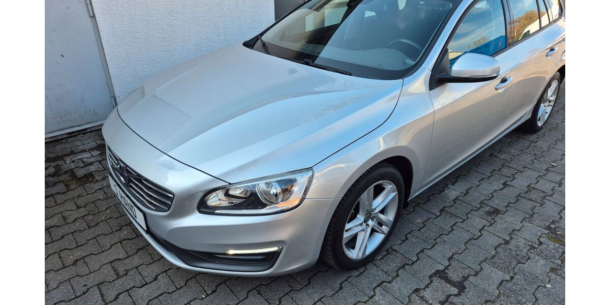 Volvo V60 149.000 km 7.990 &euro; Sprockhövel 45549