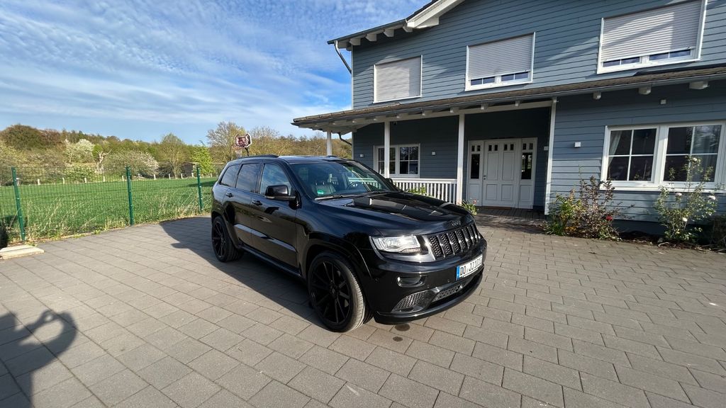 Jeep Grand Cherokee 148.811 km 17.500 &euro; Dortmund 44287