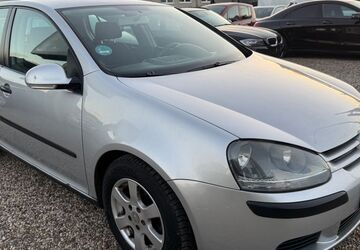 VW Golf 204.000 km 2.500 &euro; Essen 45355