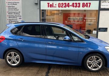 BMW 220 83.677 km 17.950 &euro; Bochum 44795