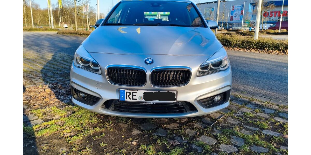 BMW 220 Active Tourer 185.000 km 7.990 &euro; Recklinghausen 45663
