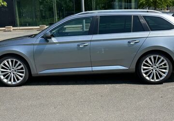 Skoda Superb 168.000 km 15.200 &euro; Recklinghausen 45659