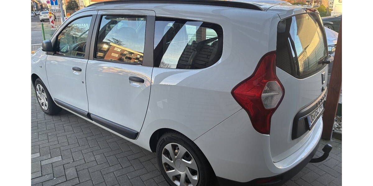 Dacia Lodgy 58.500 km 8.500 &euro; Oberhausen 46045